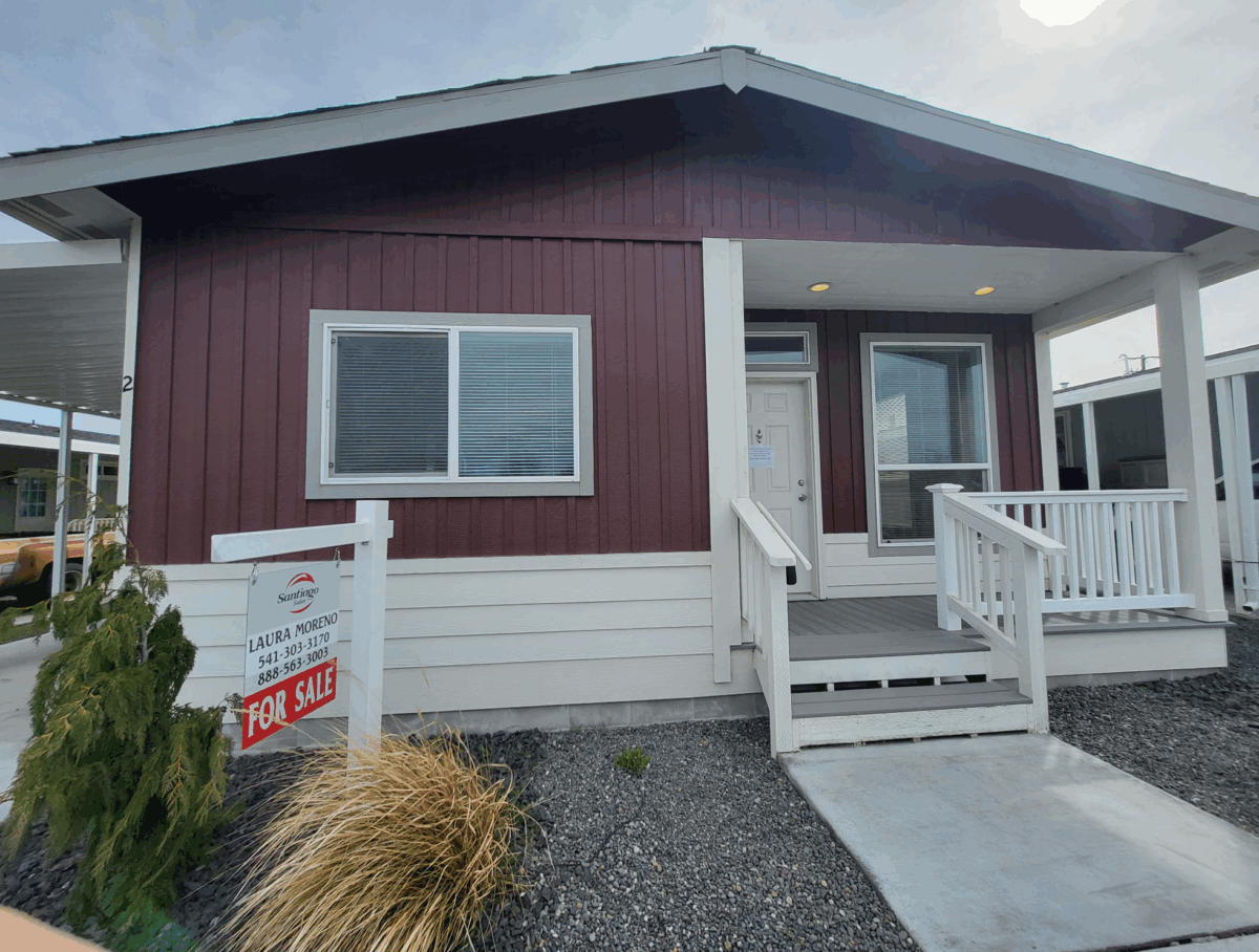 Santiago Columbia Village Mobile Home SPC: 2 HER035597ORAB 1,411 sq. feet | 3 bedroom | 2 bath