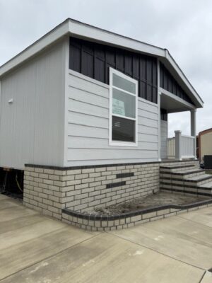 DBE 127 House side