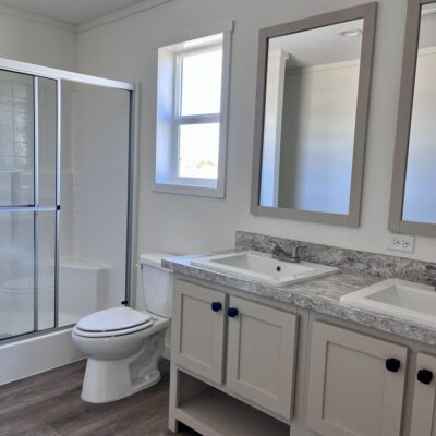 SCL Home 183 Main Bathroom