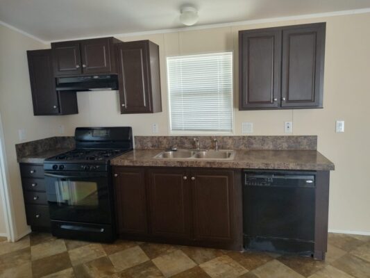 SRV 73 Kitchen