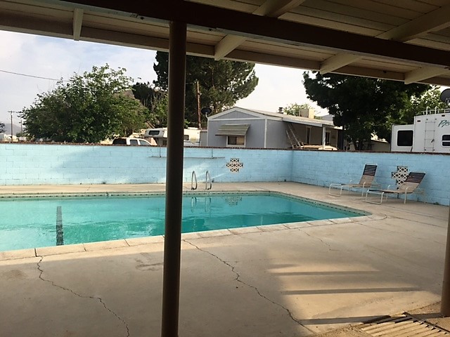 pool-1