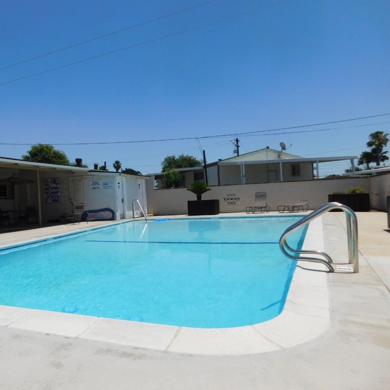 Santiago Palm Vista Pool