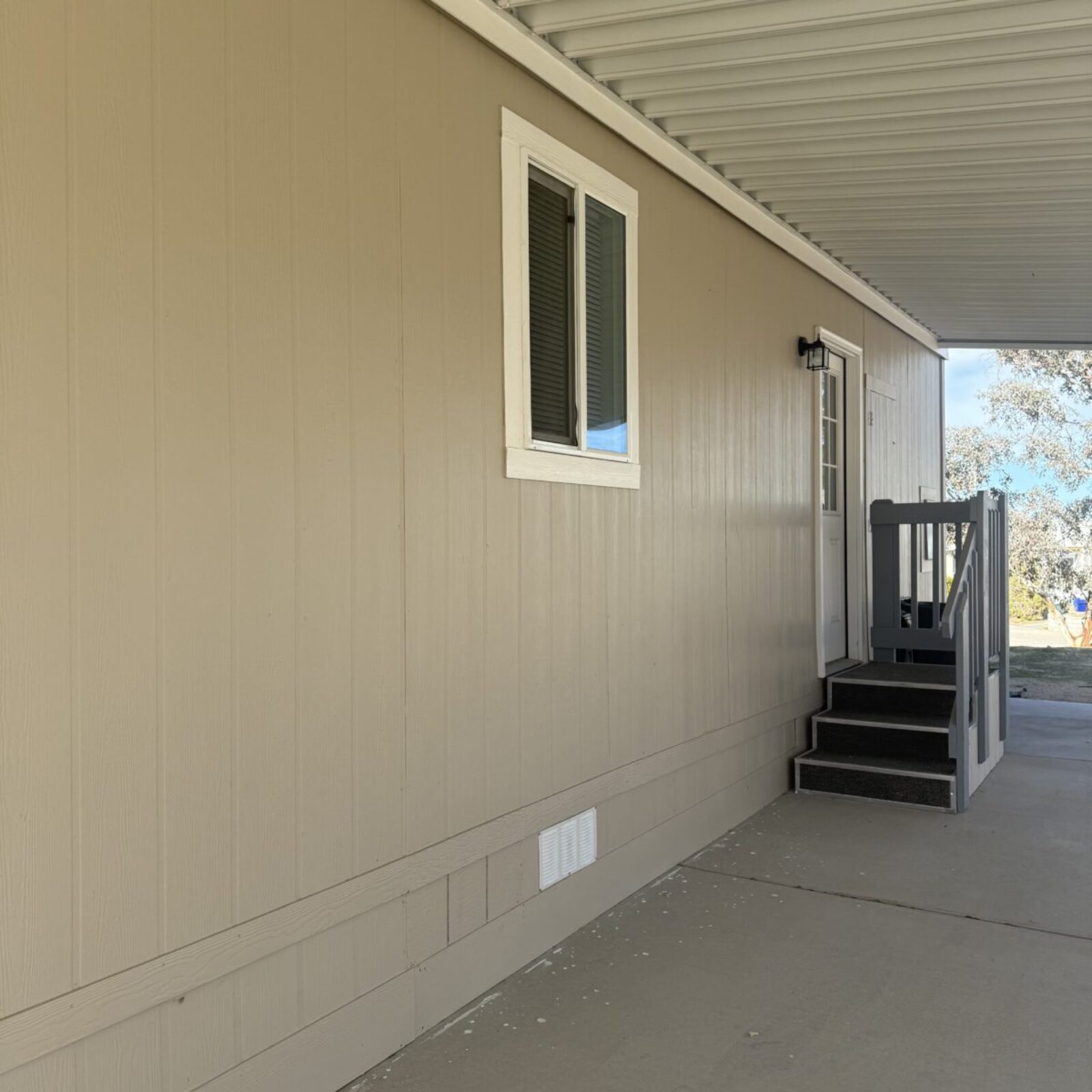 SDV 107 Back Entrance