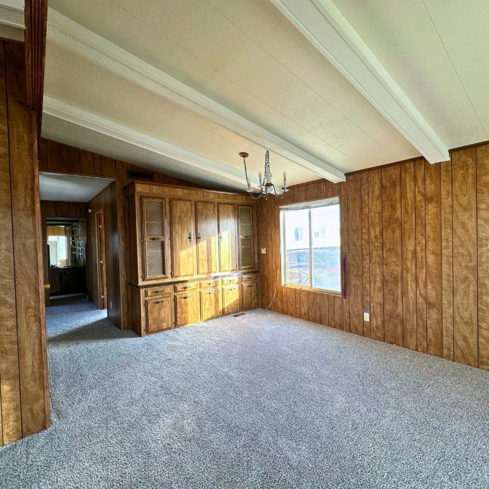 RVV Home 83 Living Room