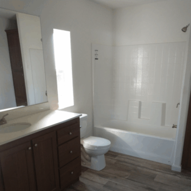 SCM Home 89 Bathroom